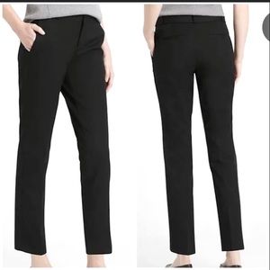 NWT Banana Republic: Ryan Slim Straight-Fit Bi-Stretch Pant